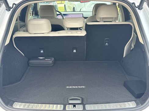 New 2026 Genesis GV70 2.5T Select AWD/4WD image 18
