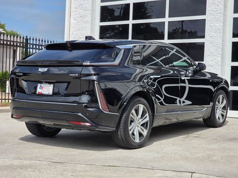 Used 2024 Cadillac Lyriq Tech RWD image 4