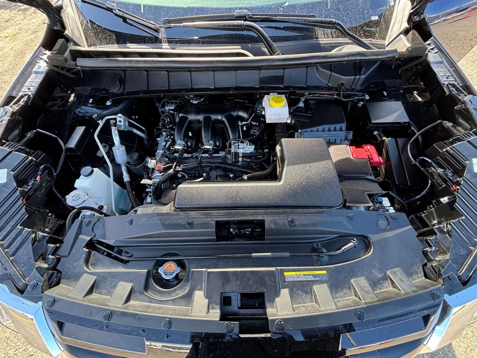 Used 2025 Nissan Pathfinder SV FWD image 34