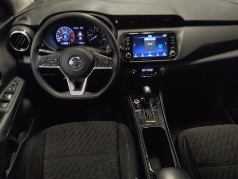 Used 2021 Nissan Kicks SV FWD image 22