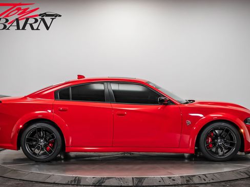 Used 2023 Dodge Charger SRT Hellcat w/ Harman/Kardon Audio Group image 6