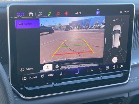 New 2026 Volkswagen Tiguan SE R-Line FWD image 23
