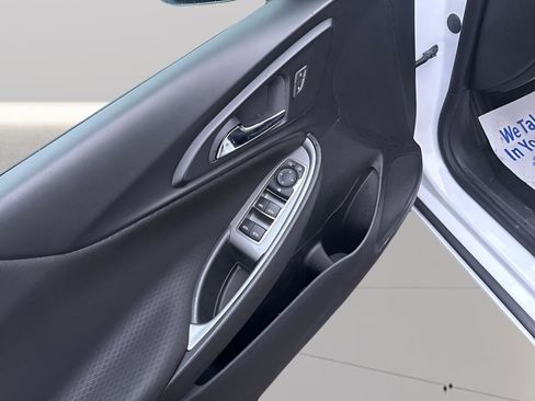 Used 2025 Chevrolet Malibu LT image 19