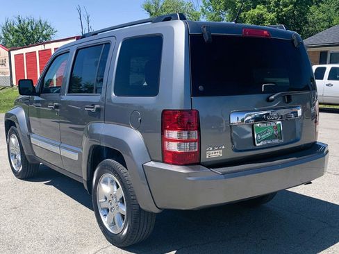 Used 2012 Jeep Liberty Sport AWD/4WD image 3