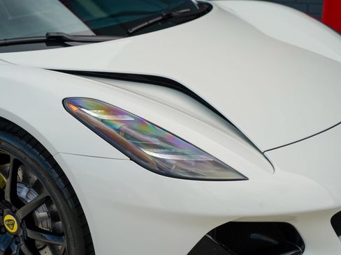 Used 2025 Lotus Emira RWD image 4
