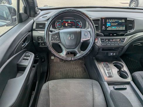 Used 2022 Honda Pilot Sport image 17