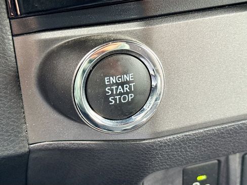 Used 2018 Toyota Tacoma TRD Sport w/ Technology Package RWD image 20