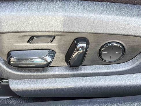 Certified 2021 Lexus ES 300h w/ Accessory Package FWD image 21