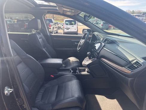 Used 2017 Honda CR-V Touring image 7