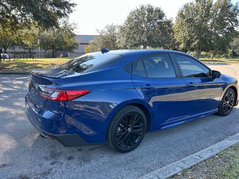 Certified 2025 Toyota Camry SE image 5