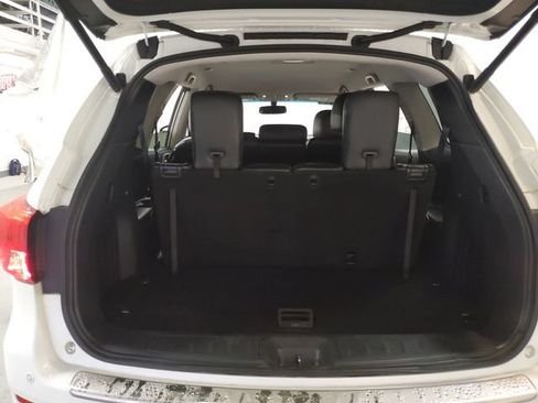 Used 2016 Nissan Pathfinder SL w/ SL Tech Package AWD/4WD image 6