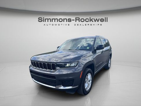 Used 2023 Jeep Grand Cherokee L Laredo AWD/4WD image 1