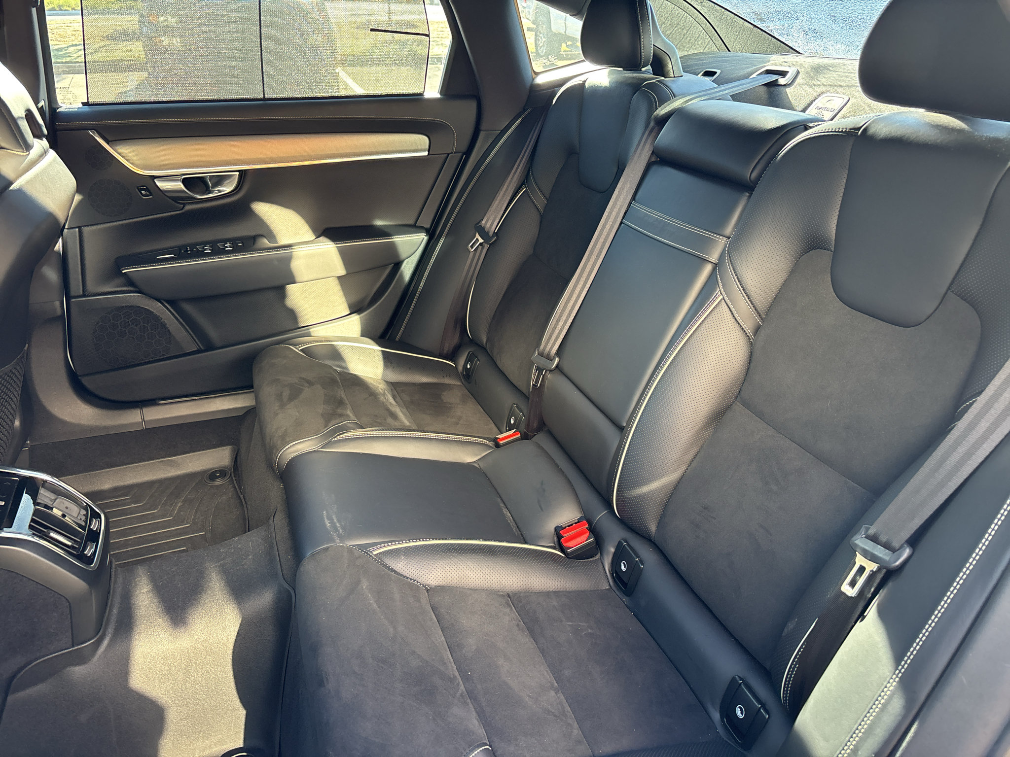 Used 2020 Volvo S90 T6 R-Design AWD/4WD image 13