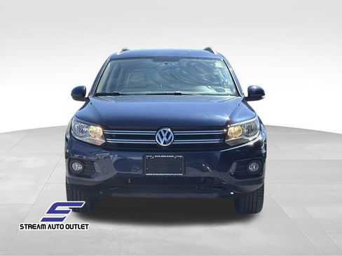 Used 2014 Volkswagen Tiguan SE AWD/4WD image 2