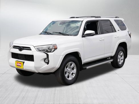 Used 2021 Toyota 4Runner SR5 Premium w/ Moonroof Package AWD/4WD image 3