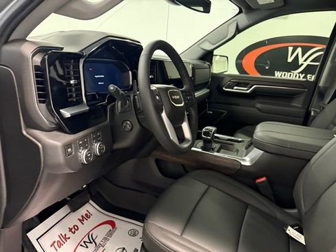 New 2026 GMC Sierra 1500 SLT w/ SLT Premium Plus Package image 12
