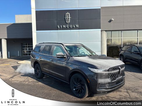 New 2026 Lincoln Navigator Reserve image 1