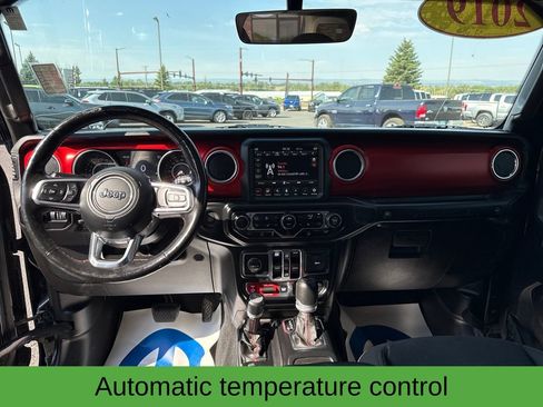 Used 2019 Jeep Wrangler Unlimited Rubicon AWD/4WD image 14