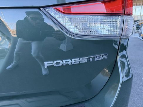 Used 2022 Subaru Forester Premium image 37