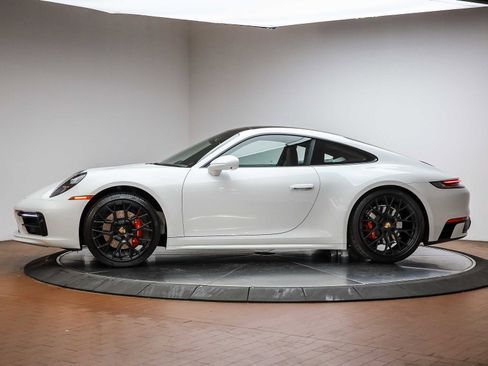 Used 2024 Porsche 911 Carrera S image 2