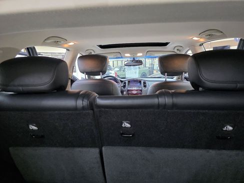 Used 2017 INFINITI QX50 2WD w/ Premium Plus Package image 14
