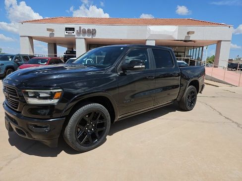 Used 2020 RAM 1500 Laramie AWD/4WD image 1
