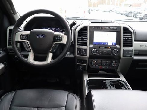 Used 2020 Ford F350 Lariat image 6