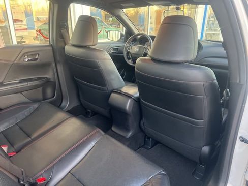 Certified 2017 Honda Accord Sport Special Edition image 24