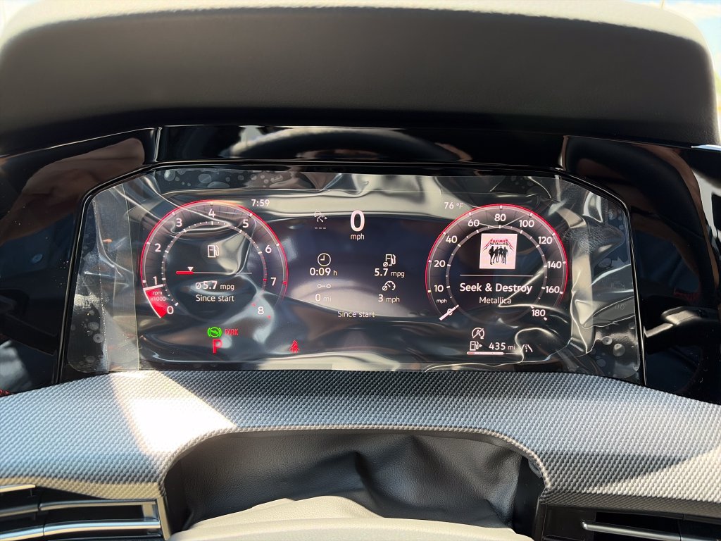 New 2026 Volkswagen GTI SE FWD image 9