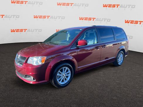 Used 2020 Dodge Grand Caravan SXT image 1
