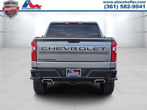 Used 2022 Chevrolet Silverado 1500 LT Trail Boss w/ LPO, Dark Essentials Package AWD/4WD image 4