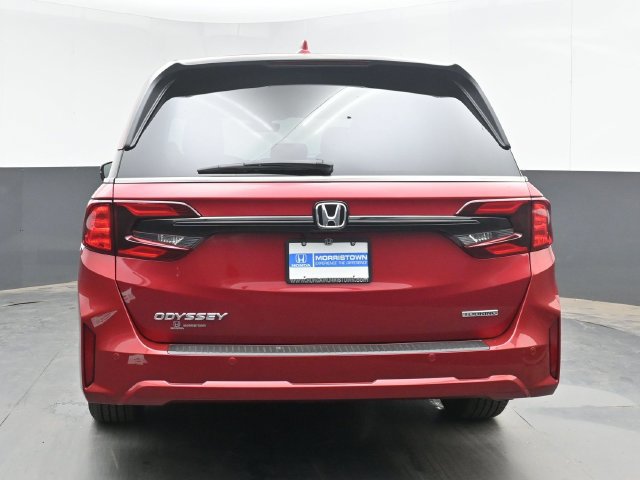 New 2027 Honda Odyssey Touring image 9