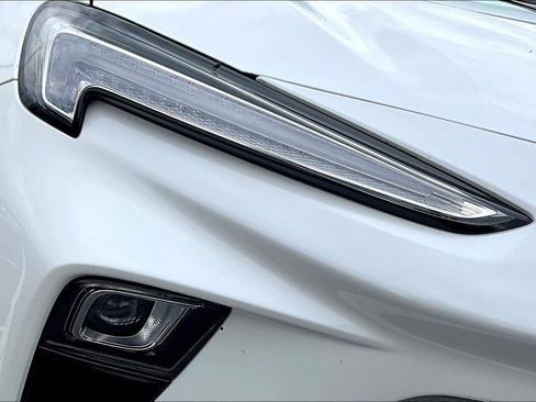 Certified 2024 Buick Encore GX Avenir image 29