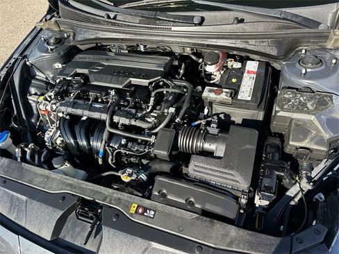 Used 2022 Hyundai Elantra SEL w/ Cargo Package image 27