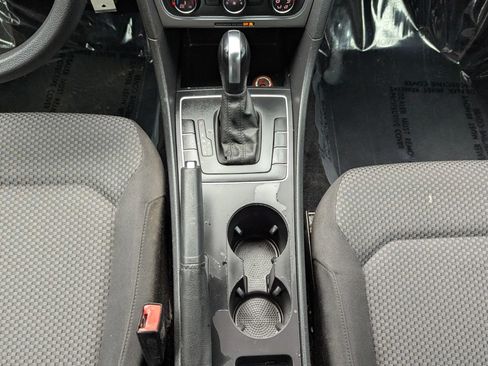 Used 2014 Volkswagen Passat 2.5 S FWD image 14