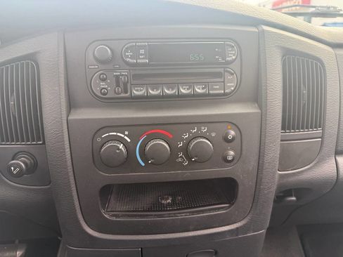 Used 2003 Dodge Ram 1500 Truck ST RWD image 17