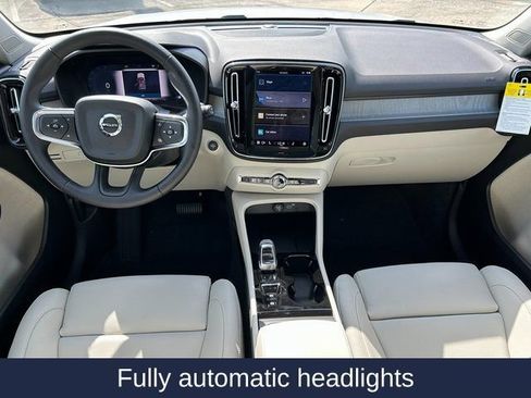 New 2025 Volvo XC40 B5 Ultra w/ Protection Package image 21
