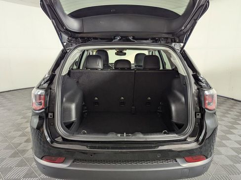 Certified 2020 Jeep Compass Latitude image 28