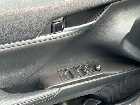 Used 2024 Toyota Camry XSE image 13