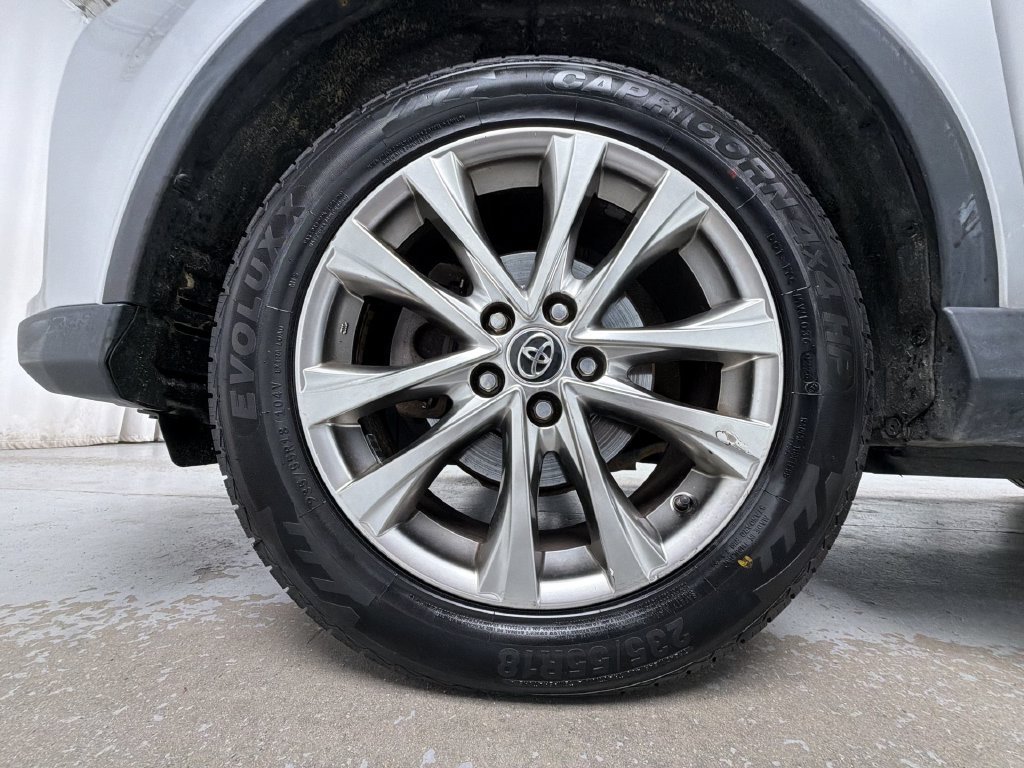 Used 2016 Toyota RAV4 Limited AWD/4WD image 14