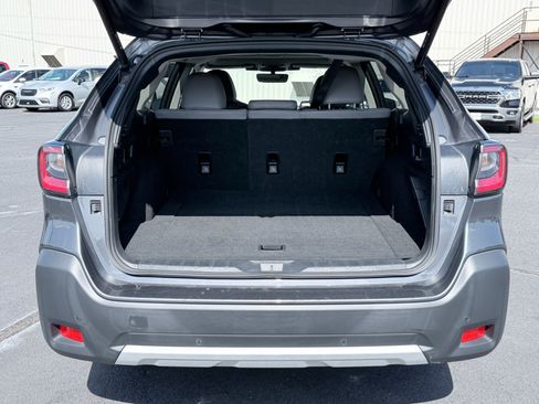 Used 2024 Subaru Outback Limited AWD/4WD image 9