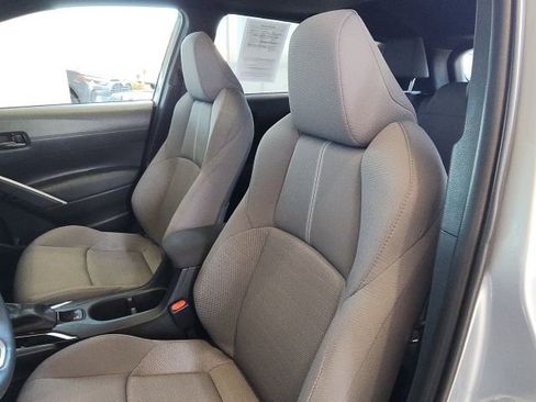 Used 2024 Toyota Corolla Cross SE image 15