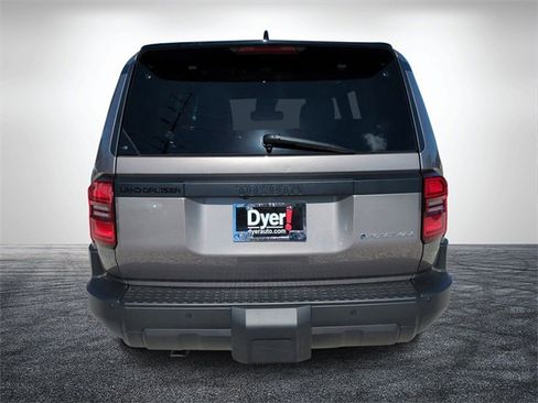 Used 2025 Toyota Land Cruiser image 5