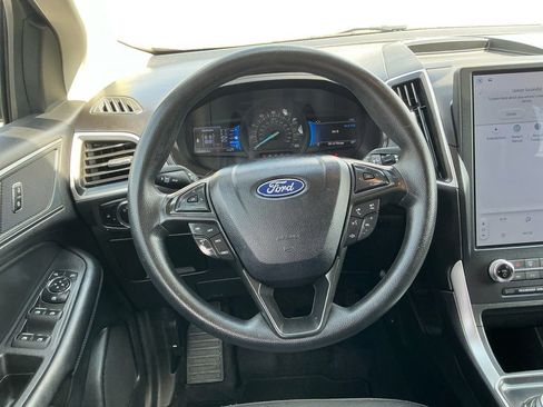 Used 2024 Ford Edge SE w/ Black Appearance Package AWD/4WD image 18