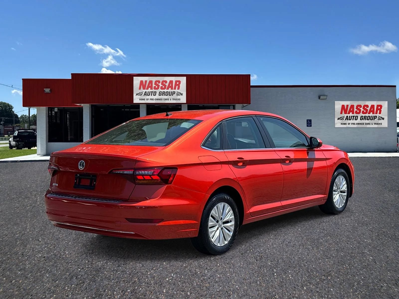 Used 2019 Volkswagen Jetta R-Line FWD image 4