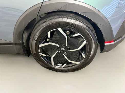 Used 2024 Hyundai Ioniq 5 SEL image 11