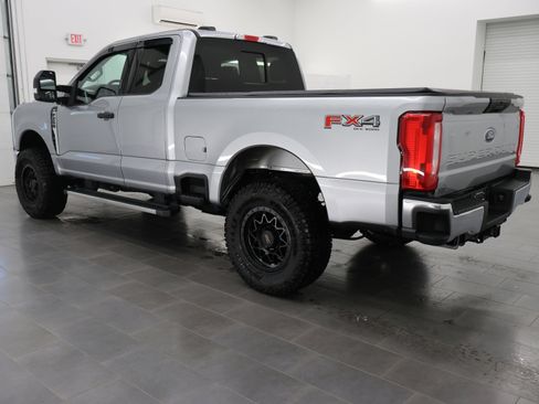 Used 2024 Ford F250 XLT w/ FX4 Off-Road Package AWD/4WD image 6