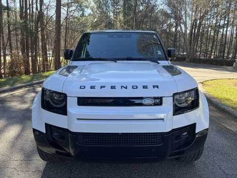 Certified 2024 Land Rover Defender 130 X-Dynamic SE image 3