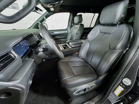 New 2026 Jeep Grand Wagoneer L Limited w/ Premium Group II AWD/4WD image 22