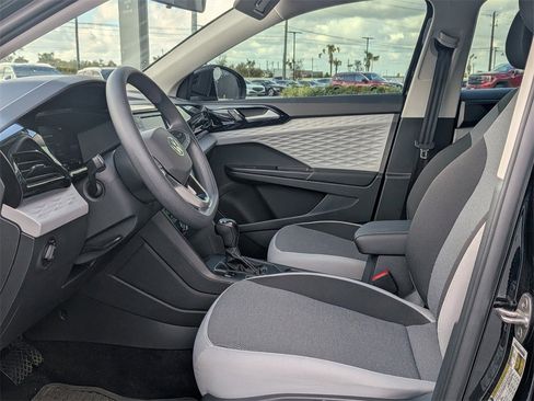 Used 2022 Volkswagen Taos S image 12